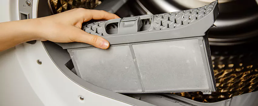 Signs Of A Clogged Dryer Lint Trap in Annapolis, Maryland